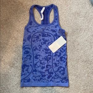 Swiftly racerback lululemon (with tags still on)